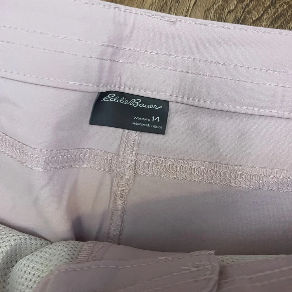 Eddie Bauer Women's Light Plum Women’s 14 Capri Pants - Picture 7 of 14